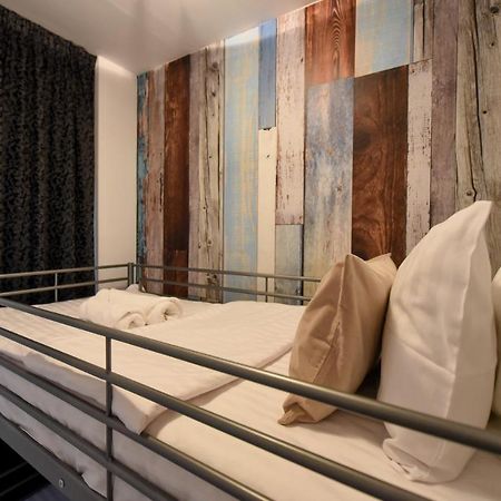 Amazing Location & Elegant Apt - Old Town Apartamento Bucarest Exterior foto